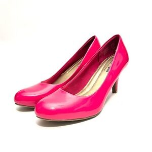 Vintage Y2K deadstock magenta vegan patent leather slip on pumps